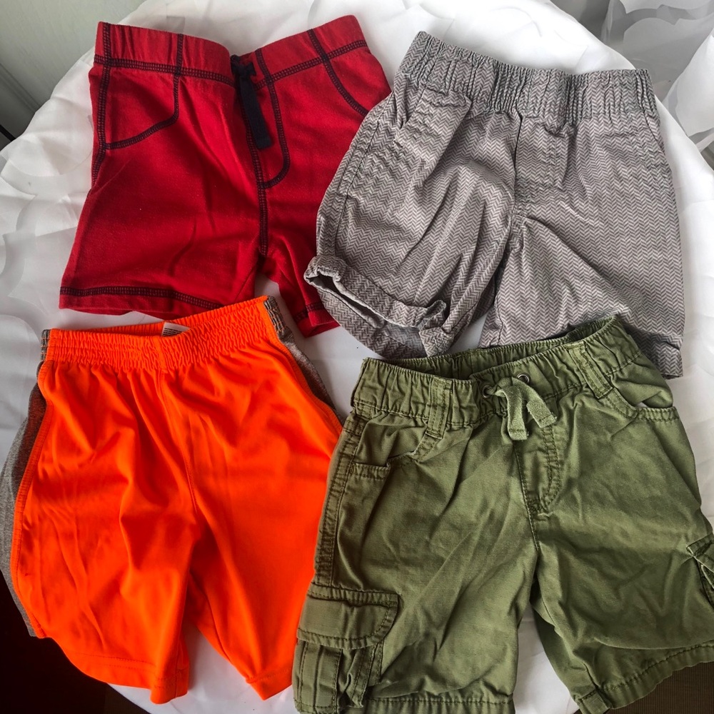 2T Shorts Bundle - Picture 2 of 5